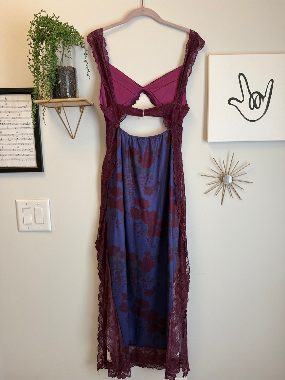 Lace-Trim Cutout Maxi Dress in Burgundy and Navy - Picture 3 of 3